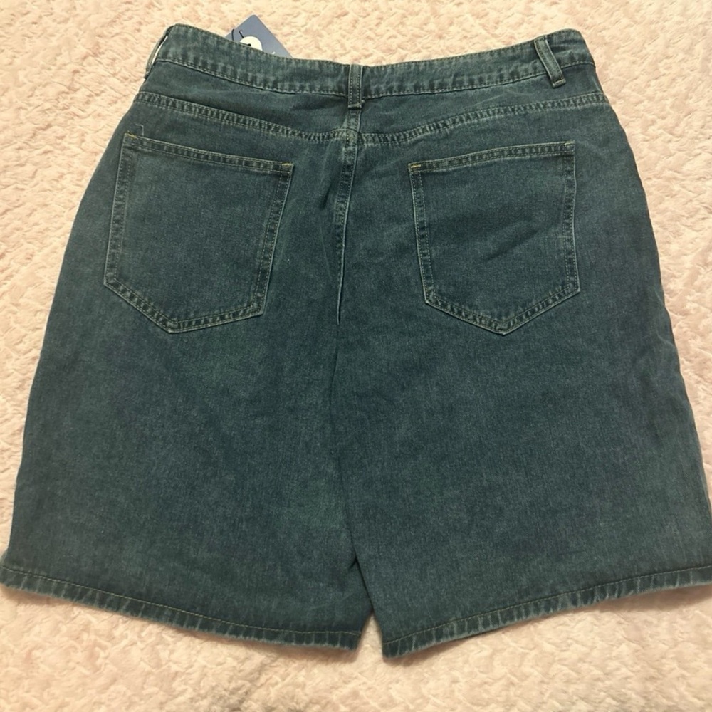 Prep Men Star Print Denim Shorts, ROMWE, Size 34, Medium wash -color, NEVER worn